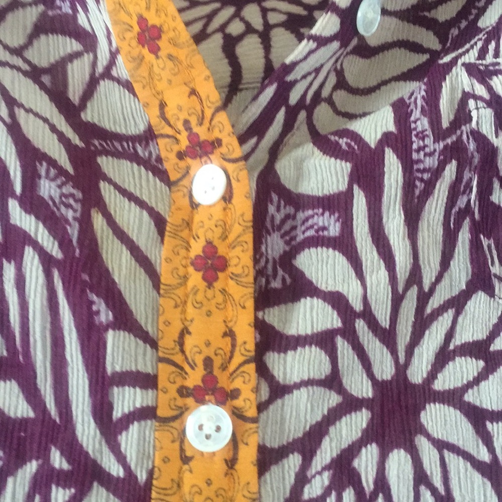 Crepe blouse - Picture 2 of 4